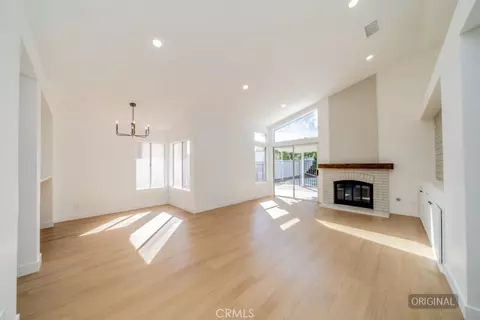 Living - 33467 Viewpoint Dr, Wildomar, CA 92595 photo 5 of 6
