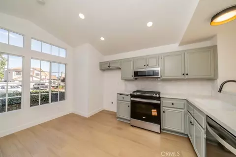 Kitchen - 33467 Viewpoint Dr, Wildomar, CA 92595 photo 1 of 1