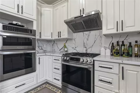 Kitchen - 185 W Palm, Arcadia, CA 91007 photo 2 of 2