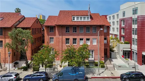 139 S Los Robles Ave #104, Pasadena, CA 91101