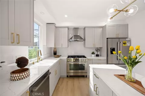 Kitchen - 905 Sunset Blvd #A, Arcadia, CA 91007 photo 2 of 3