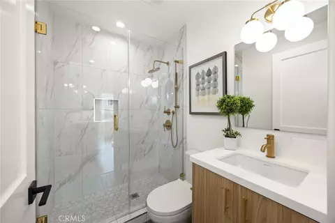 Bath - 905 Sunset Blvd #A, Arcadia, CA 91007 photo 1 of 4
