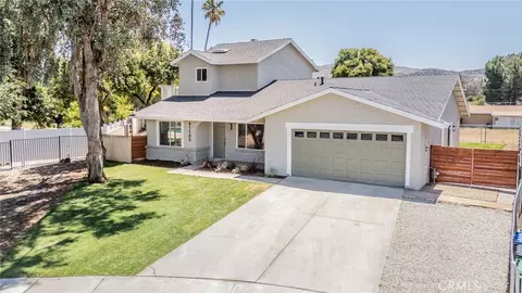 41105 Felton Ct, Hemet, CA 92544
