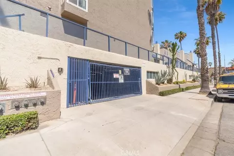 Exterior - 1 3rd #605, Long Beach, CA 90802 photo 4 of 5