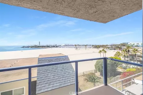 View/Area - 1 3rd #605, Long Beach, CA 90802 photo 3 of 17
