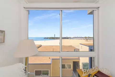 View/Area - 1 3rd #605, Long Beach, CA 90802 photo 4 of 17