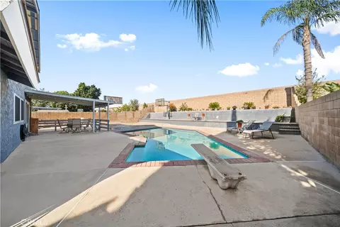 Exterior - 1473 E Fairfield Ct, Ontario, CA 91761 photo 6 of 9