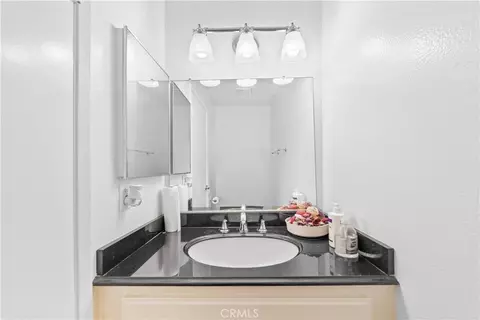 Bath - 1473 E Fairfield Ct, Ontario, CA 91761 photo 1 of 4