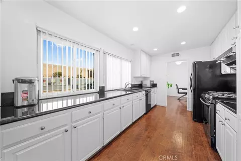 Kitchen - 1473 E Fairfield Ct, Ontario, CA 91761 photo 3 of 3