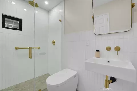 Bath - 20202 Tajauta Ave, Carson, CA 90746 photo 2 of 3
