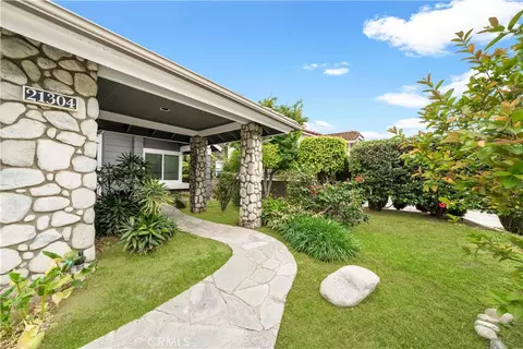 Exterior - 21304 E Fort Bowie Dr, Walnut, CA 91789 photo 10 of 11
