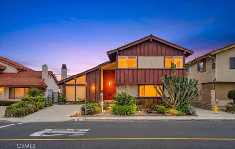 704 Crest Vista Dr, Monterey Park, CA 91754
