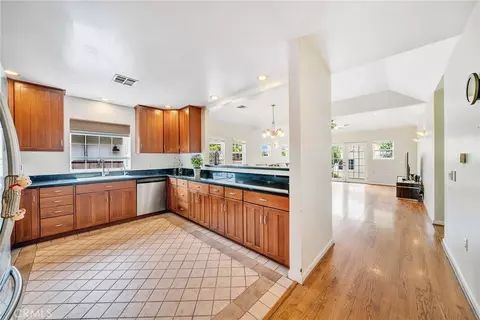 Kitchen - 3170 E Green St, Pasadena, CA 91107 photo 1 of 3