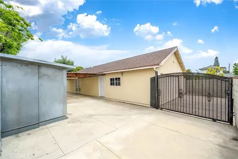 Exterior - 3170 E Green St, Pasadena, CA 91107 photo 5 of 8