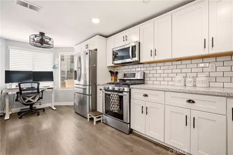 Kitchen - 19 Wildflower Pl, Phillips Ranch, CA 91766 photo 4 of 4