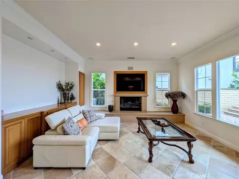 Living - 17 Elissa, Ladera Ranch, CA 92694 photo 3 of 5