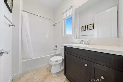 Bath - 52 Hornbill, Irvine, CA 92618 photo 3 of 8