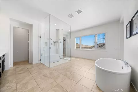 Bath - 52 Hornbill, Irvine, CA 92618 photo 5 of 8