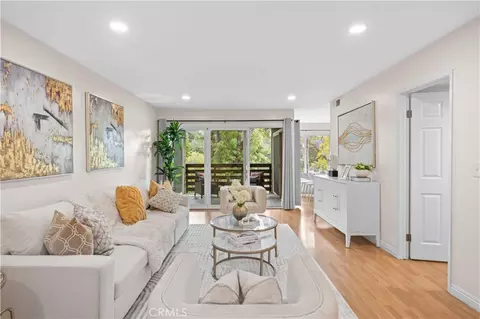 1720 Mission St #18, South Pasadena, CA 91030