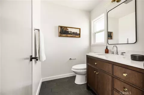 Bath - 19302 Fariman Dr, Carson, CA 90746 photo 1 of 4