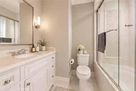 Bath - 475 Cambridge, Arcadia, CA 91007 photo 4 of 6