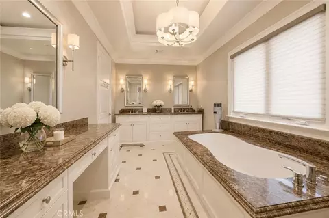 Bath - 475 Cambridge, Arcadia, CA 91007 photo 5 of 6