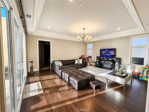 Living - 475 Cambridge, Arcadia, CA 91007 photo 2 of 2