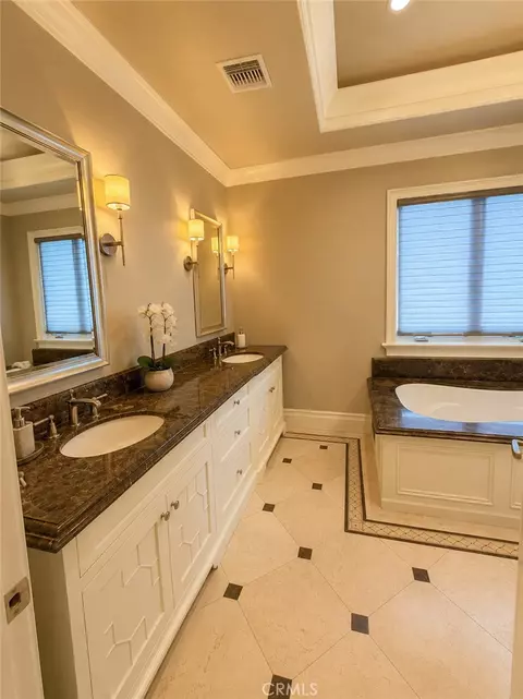 Bath - 475 Cambridge, Arcadia, CA 91007 photo 6 of 6