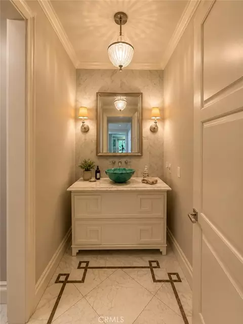 Bath - 475 Cambridge, Arcadia, CA 91007 photo 1 of 6