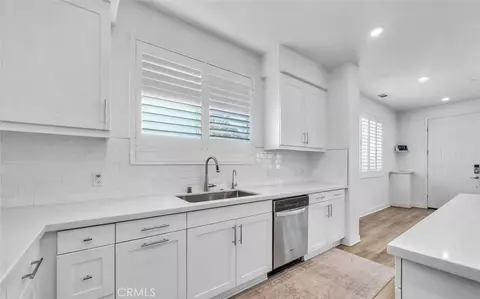 70 Aria, South El Monte, CA 91733