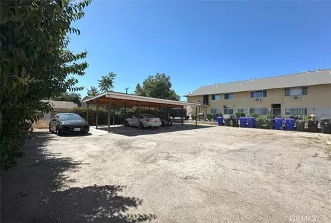 12406 2nd St, Yucaipa, CA 92399 photo 2