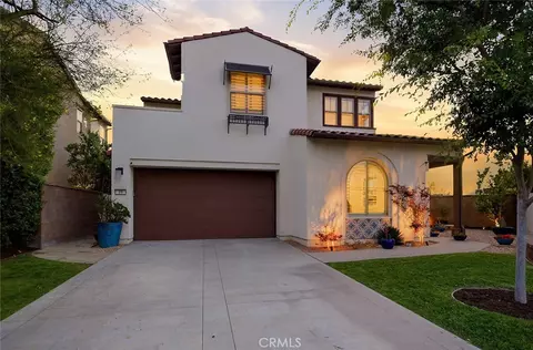 19 Granja Ct, Rancho Mission Viejo, CA 92694