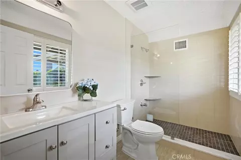 Bath - 541 Rosemarie, Arcadia, CA 91007 photo 5 of 5