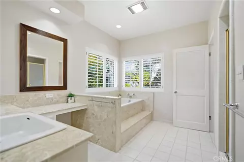 Bath - 541 Rosemarie, Arcadia, CA 91007 photo 2 of 5