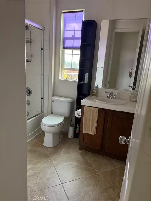 Bath - 2750 E Oak Hl #21, Ontario, CA 91761 photo 3 of 4