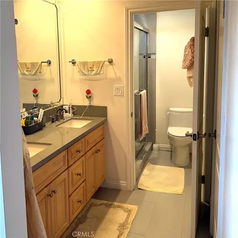 Bath - 1025 Fairview Ave #2, Arcadia, CA 91007 photo 3 of 4