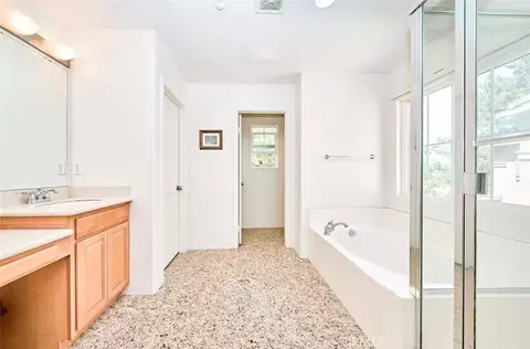 Bath - 16503 Gala Ave, Fontana, CA 92337 photo 1 of 4