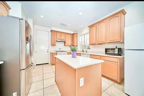 Kitchen - 16503 Gala Ave, Fontana, CA 92337 photo 1 of 1