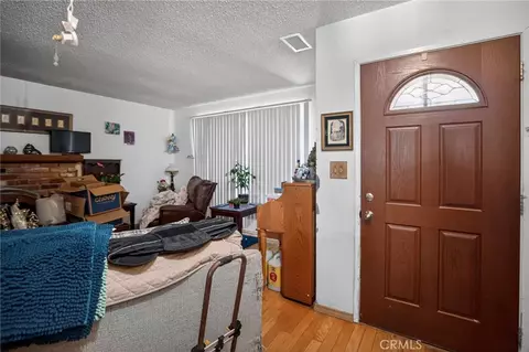 Entry Way - 6561 Tokay, Tujunga, CA 91042 photo 2 of 2