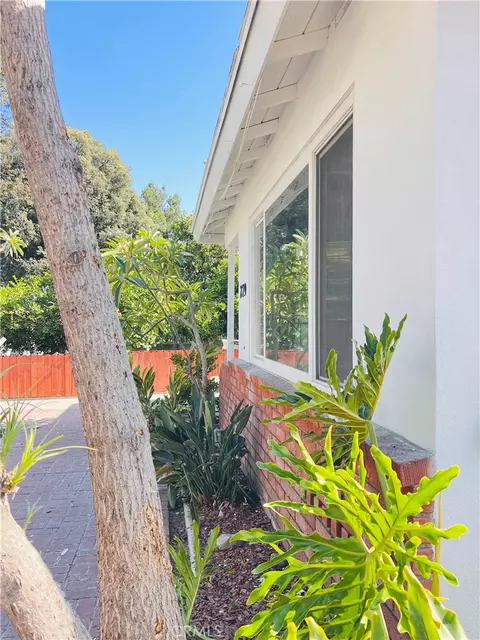 Exterior - 279 N 11th, Upland, CA 91786 photo 5 of 9