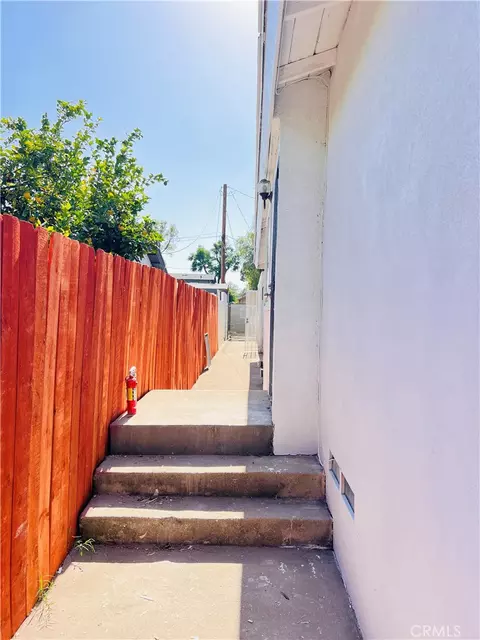 Exterior - 279 N 11th, Upland, CA 91786 photo 7 of 9