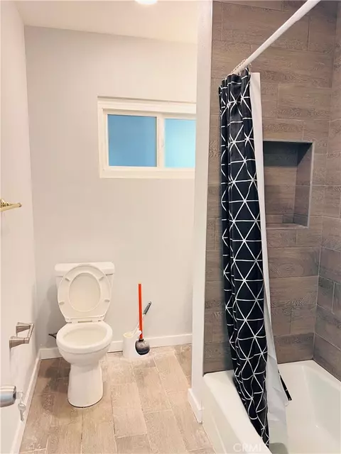 Bath - 279 N 11th, Upland, CA 91786 photo 2 of 2