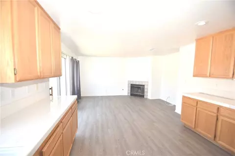 Living - 674 Myrtle, Perris, CA 92571 photo 3 of 4