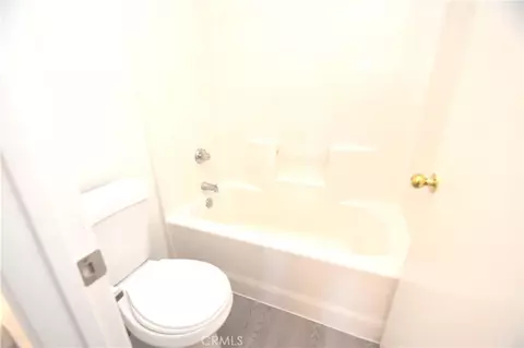 Bath - 674 Myrtle, Perris, CA 92571 photo 4 of 4