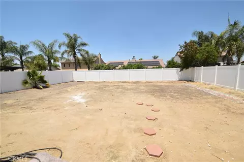 Exterior - 674 Myrtle, Perris, CA 92571 photo 7 of 9