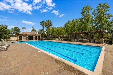 Exterior - 17081 Greentree Dr, Riverside, CA 92503 photo 6 of 8