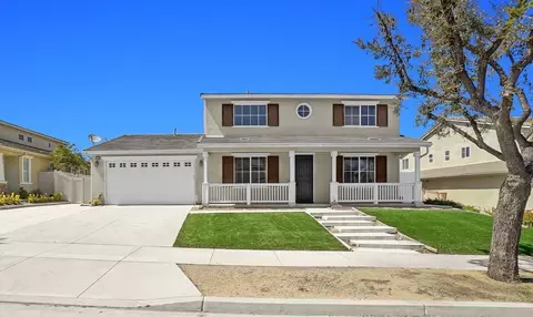 17081 Greentree Dr, Riverside, CA 92503