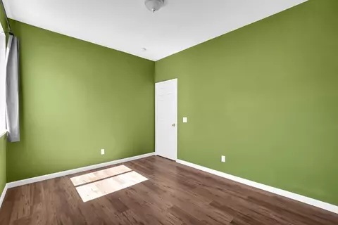 Bedroom - 17081 Greentree Dr, Riverside, CA 92503 photo 2 of 8