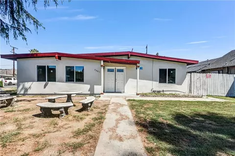 2065 W Orange Grove Ave, Pomona, CA 91768