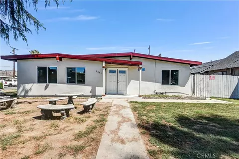 2065 W Orange Grove Ave, Pomona, CA 91768